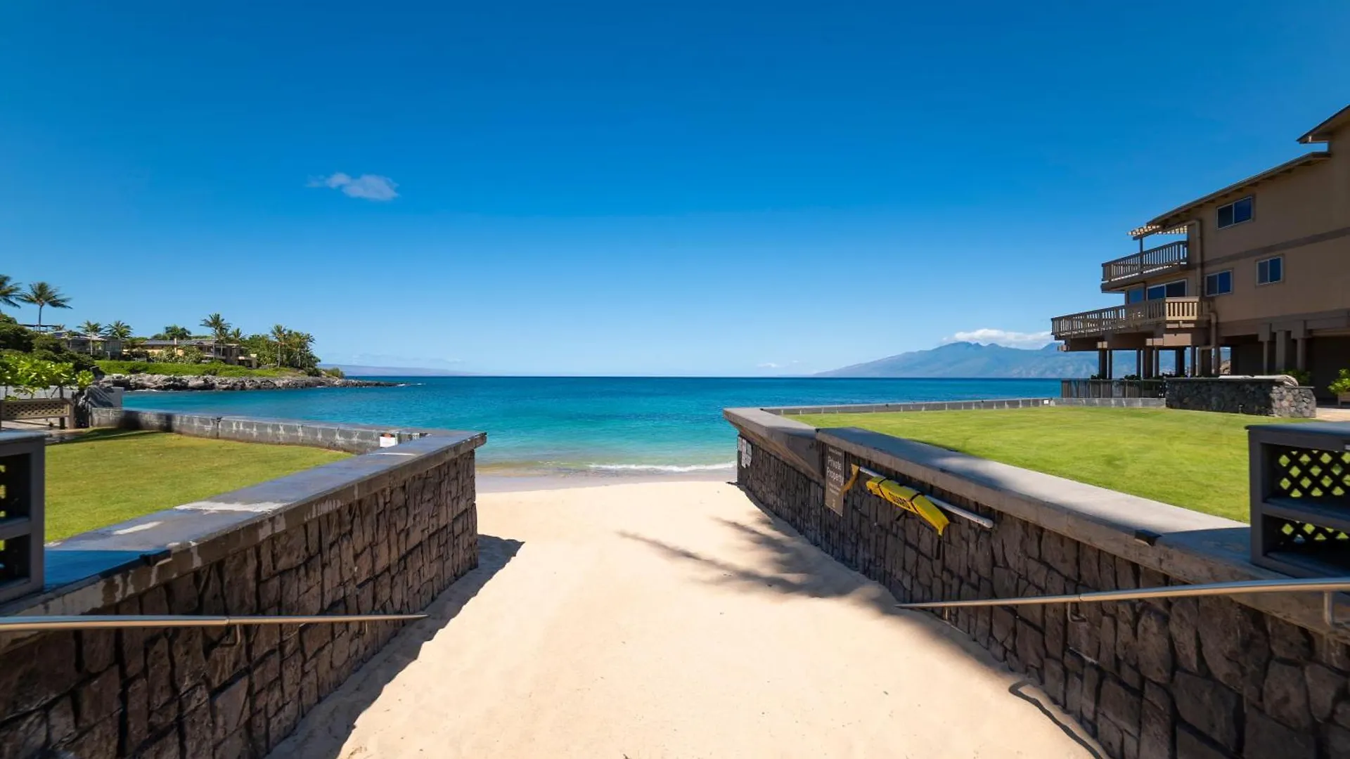 Ground Floor W/ Ocean Views! Ks B3B - Sullivan Kahana 0*,  United States