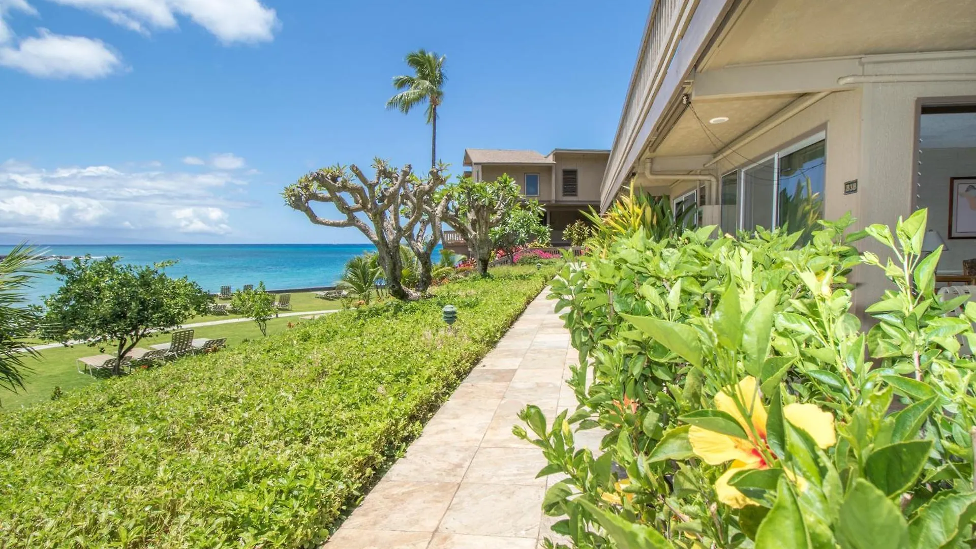 Ground Floor W/ Ocean Views! Ks B3B - Sullivan Kahana